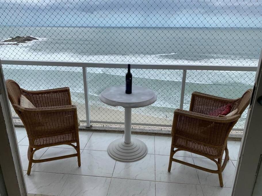 Hermoso Dpto Con Vista Frontal Al Mar Pitangueiras Гуаружа Екстериор снимка